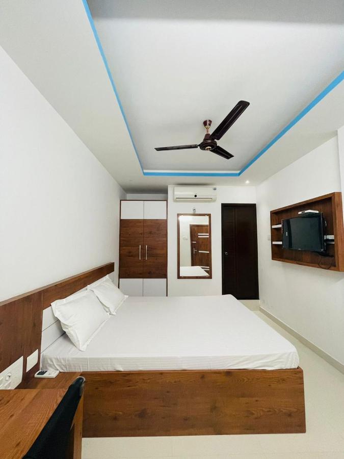 Zam Zam Residency Ξενοδοχείο Cheruppulasseri Εξωτερικό φωτογραφία